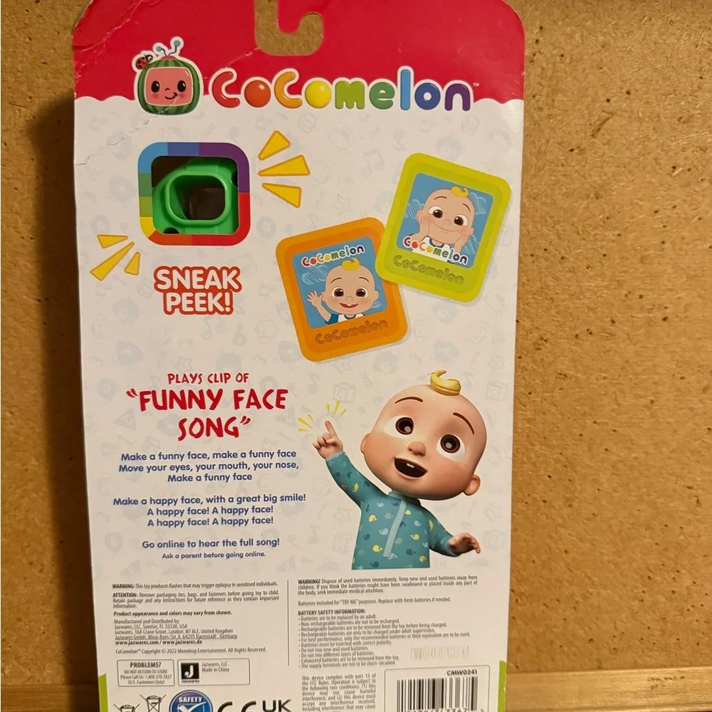 CoComelon green kids